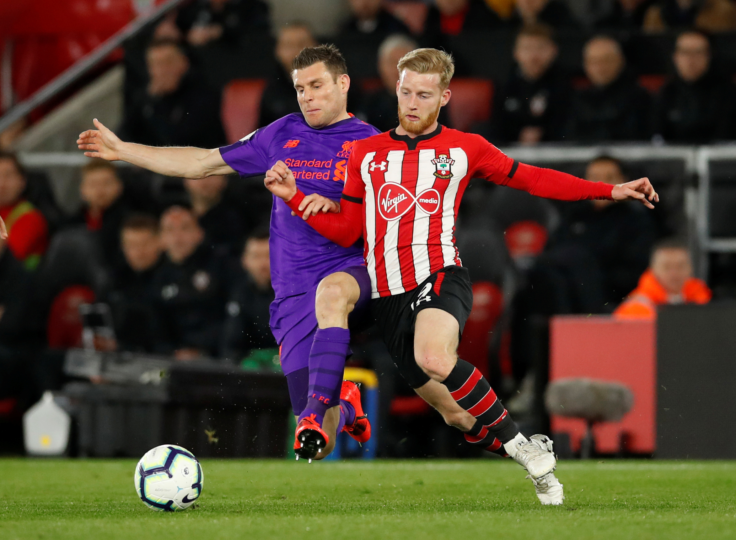 沃尔夫斯堡vs勒沃库森：马耶尔、阿诺德首发，希克、格里马尔多出战