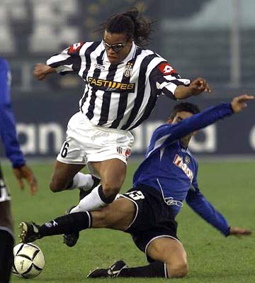 罗体：齐尔克泽想在加斯佩里尼手下踢球，曼联希望纯租借