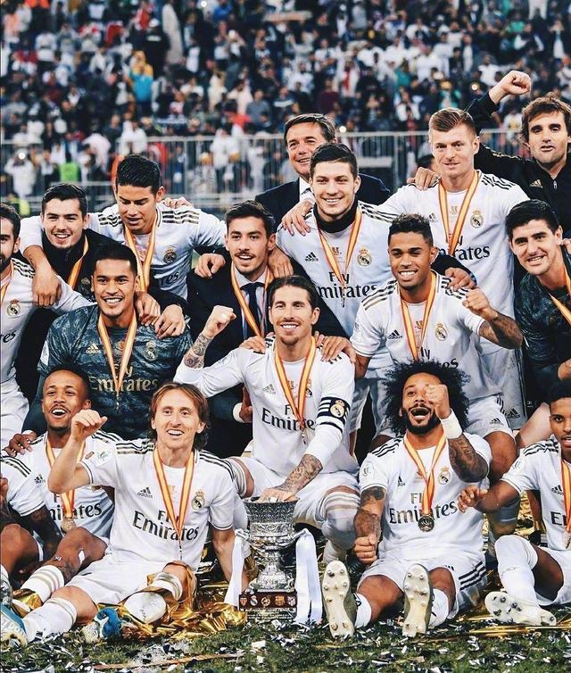 半场战报：申花2-0津门虎，阿苏埃破门，吴曦点射