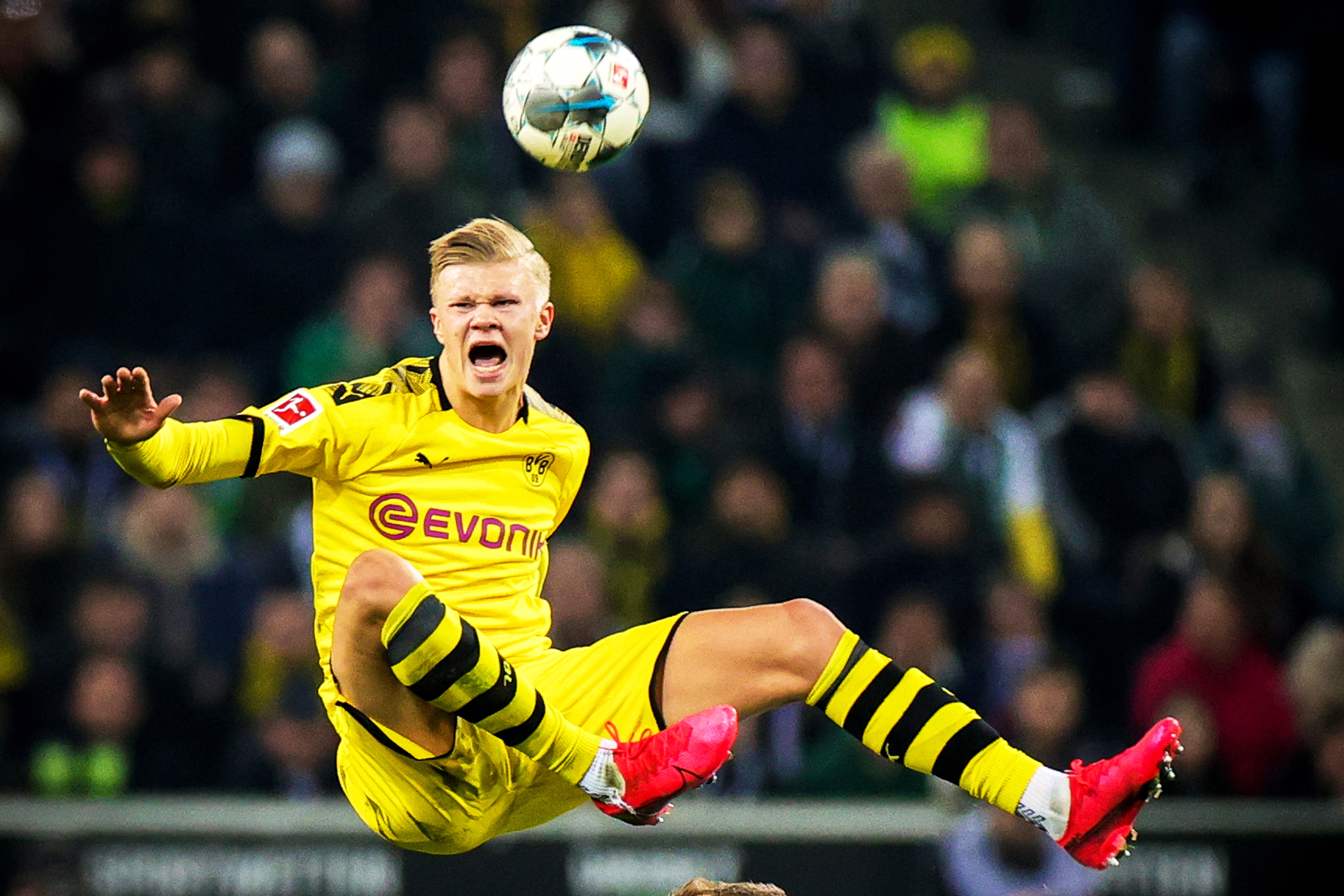 小波特连续三场比赛砍下30+&命中5个三分，篮网队史首人