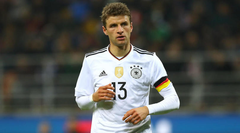 篮球火箭球队训练营气氛积极