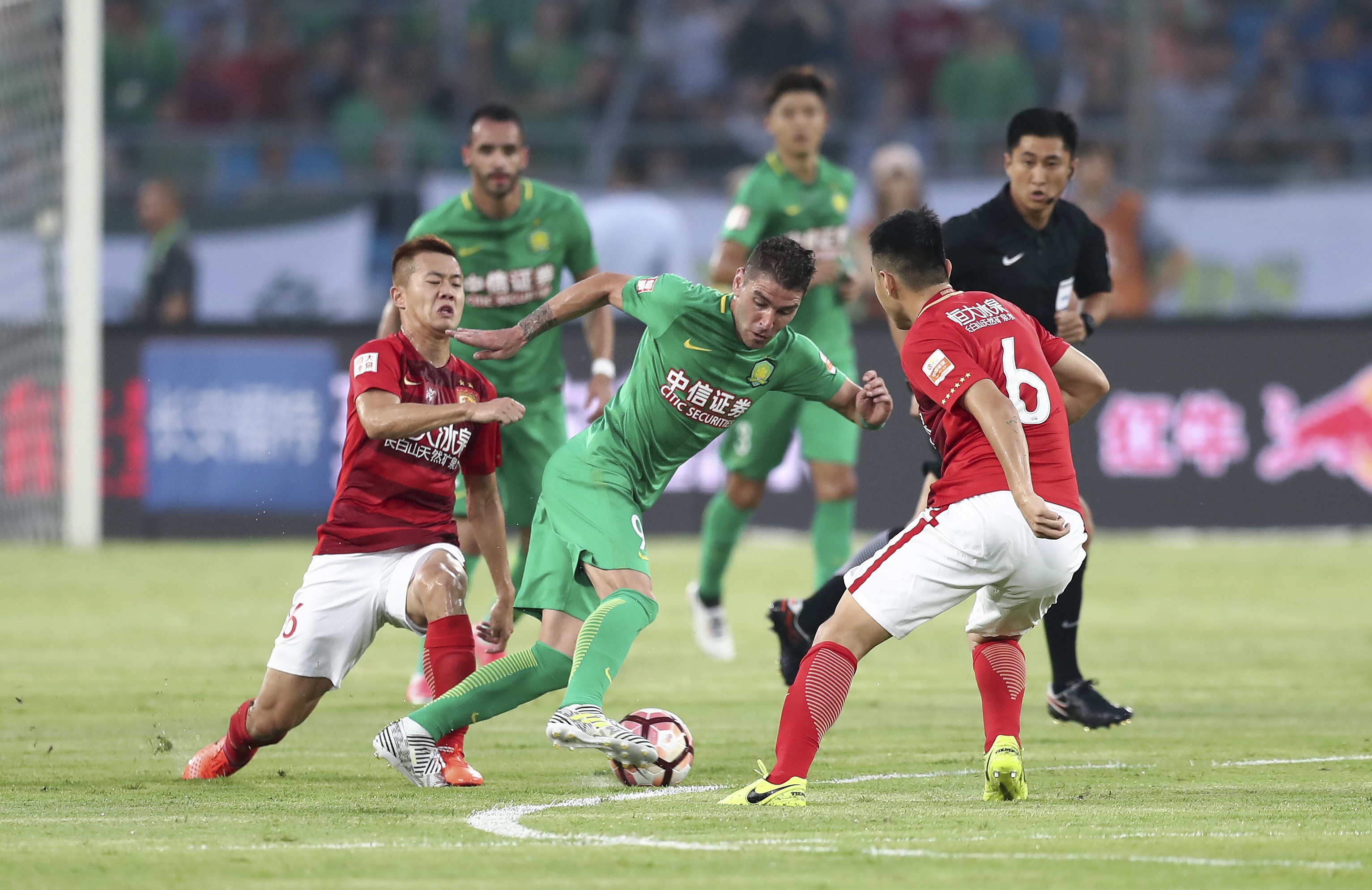 官方：斯坦科维奇从莫斯科斯巴达下课；事前曾用三种语言攻击记者